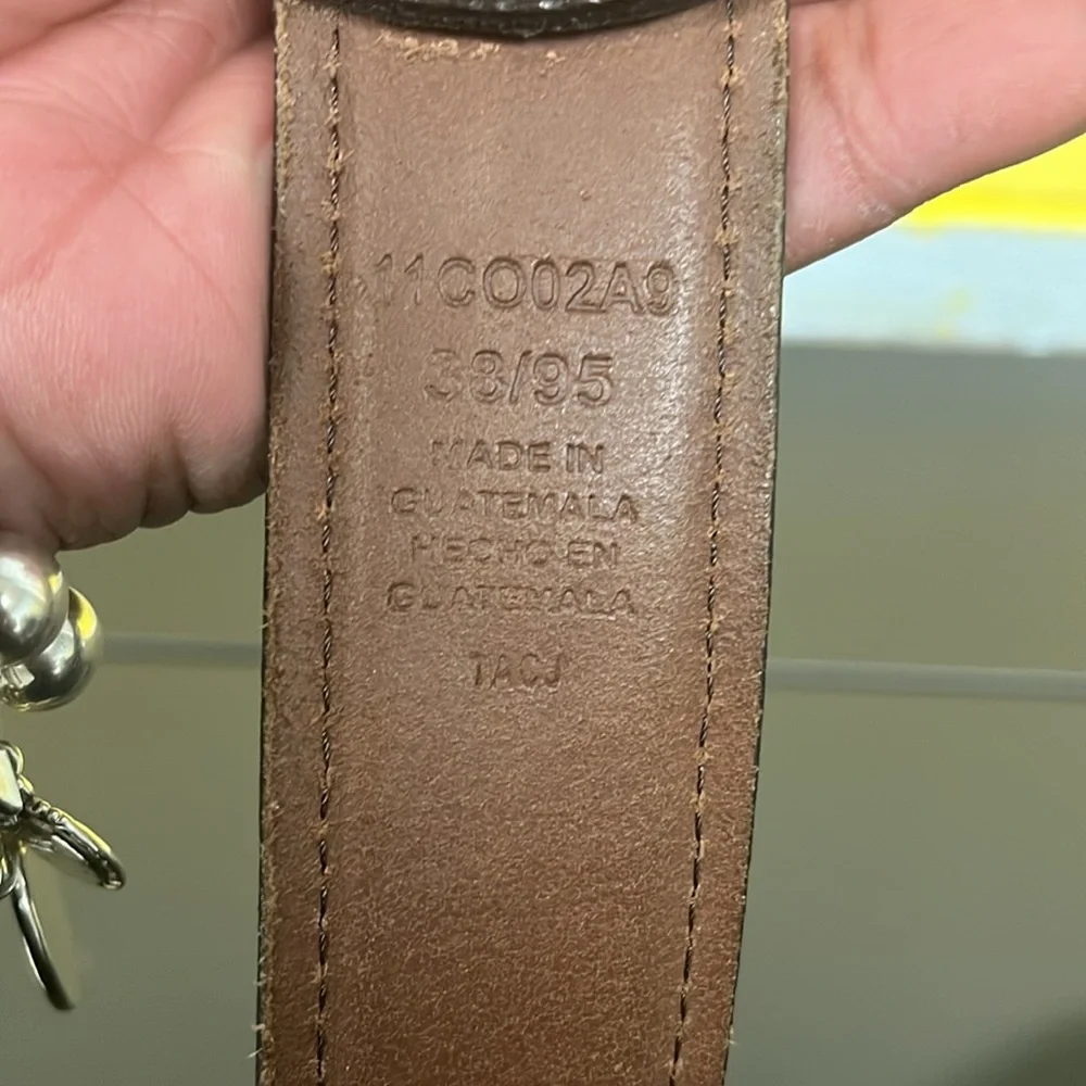 Columbia brown leather belt